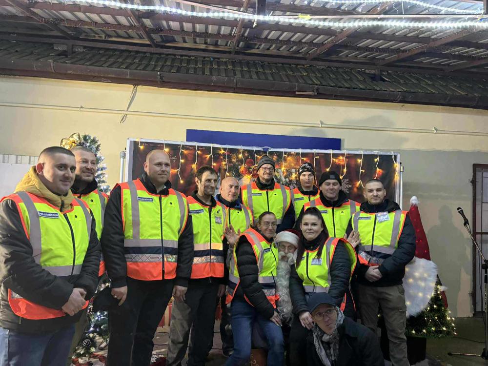 594000275 835768762431160 1954731969757967960 N